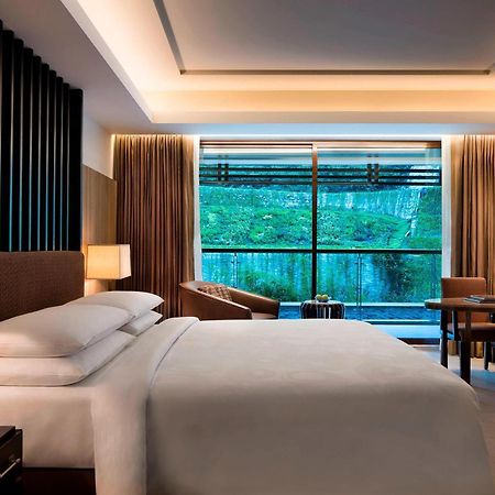 Jw Marriott Mussoorie Walnut Grove Resort & Spa Exterior photo