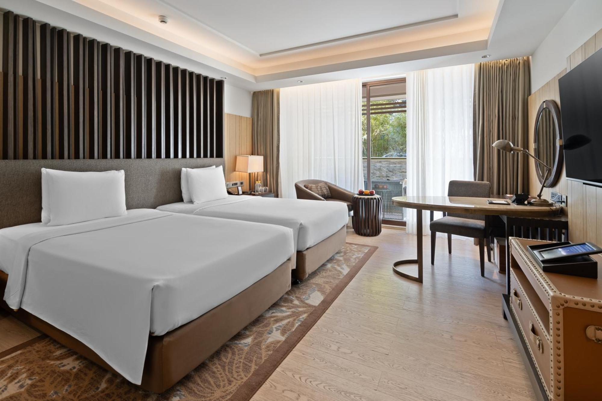 Jw Marriott Mussoorie Walnut Grove Resort & Spa Exterior photo